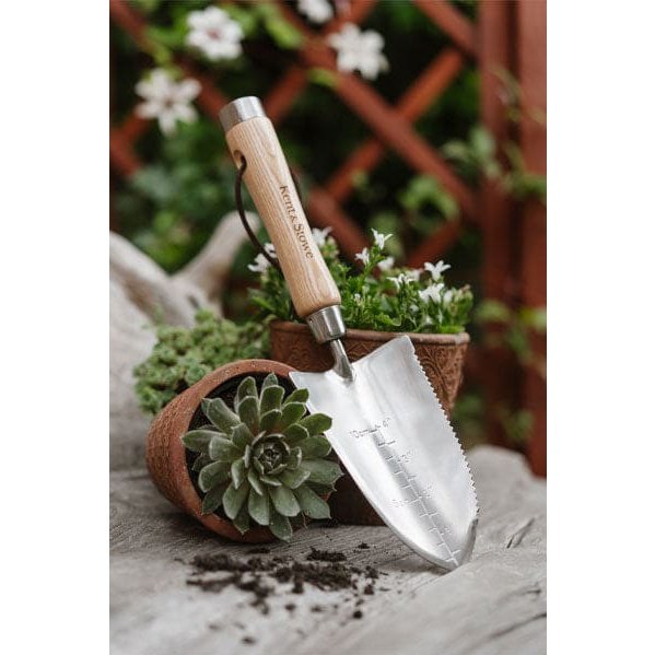 Gardman Capability Trowel by Kent & Stowe