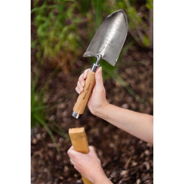 Gardman Capability Trowel by Kent & Stowe